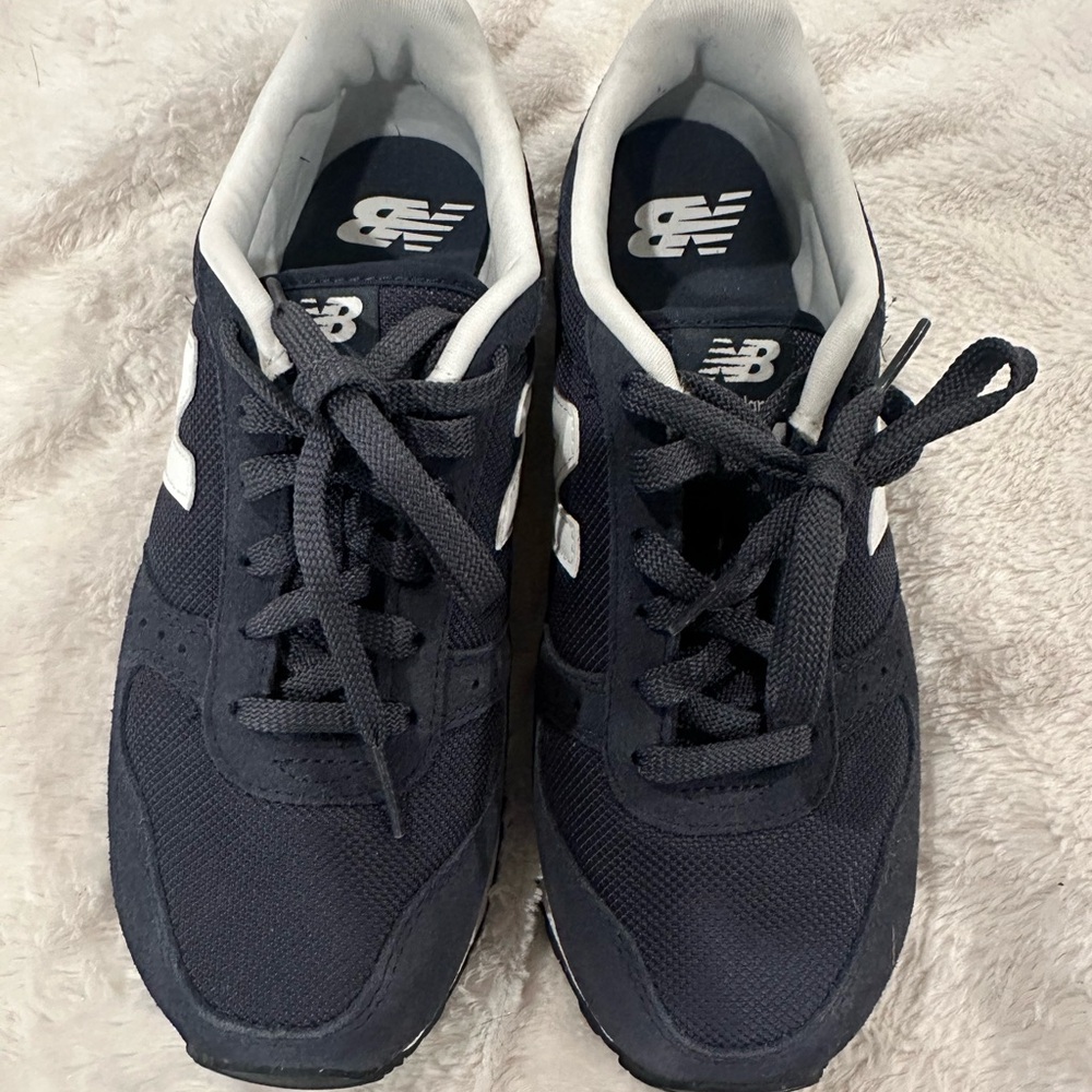 Women’s New Balance. Never worn. No Box